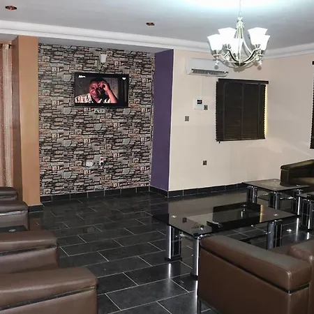 Tommsville Hotel Uyo